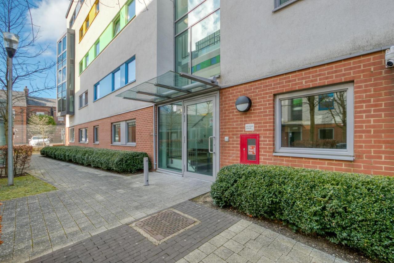 Central Single Room With Shared Kitchen In Luton Luton  Exterior photo